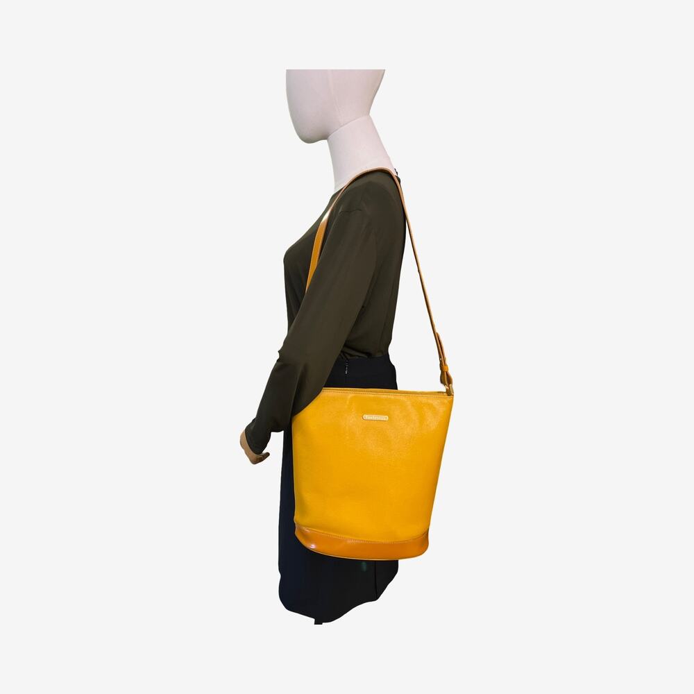 Burberrys Yellow Embossed Leather Bucket Shoulder Bag Vintage Nova Check Lining - Picture 3 of 16